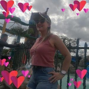 Meet your Posher, Sara